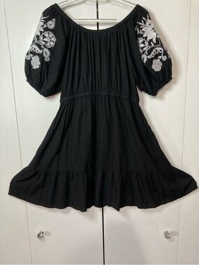 M/L Peasant Dress Black Off-Shoulder Puff Sleeve Full Ruffled Skirt Embroidery